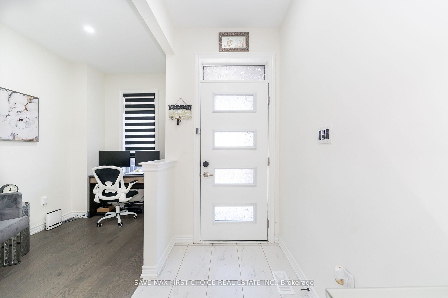 44 Broden Cres
