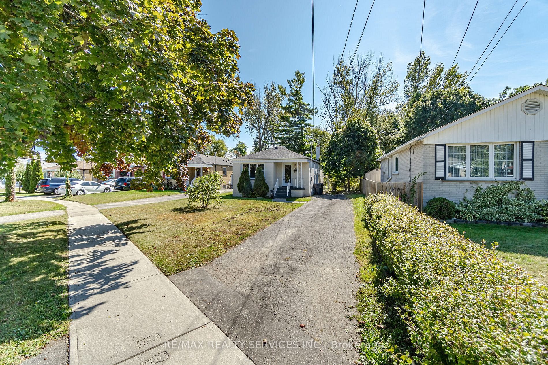 89 Darlingside Dr