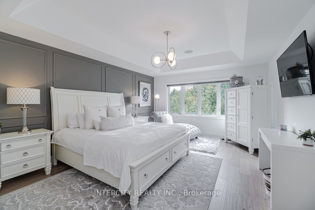1035 Kingpeak Cres