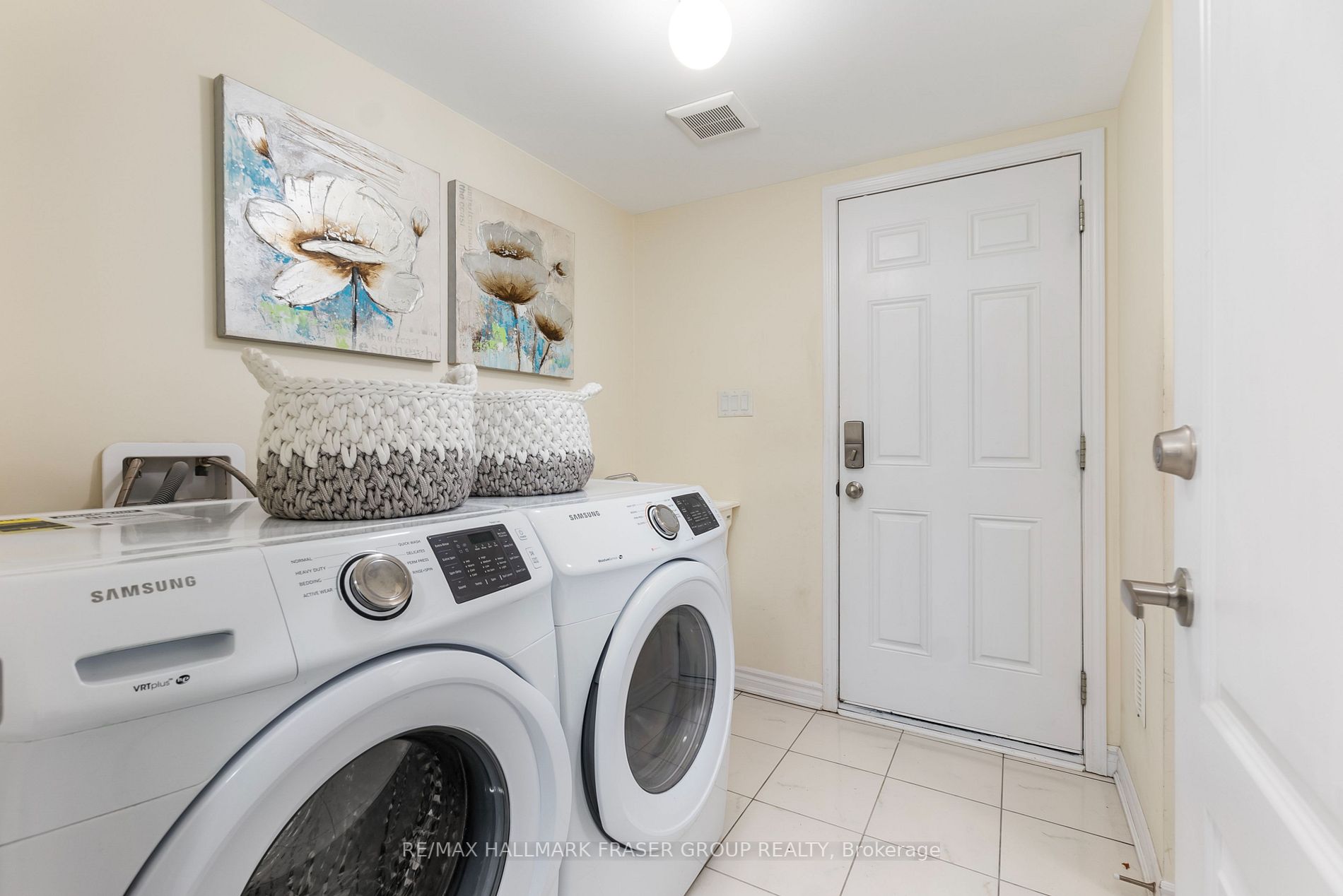 2452 Fall Harvest Cres