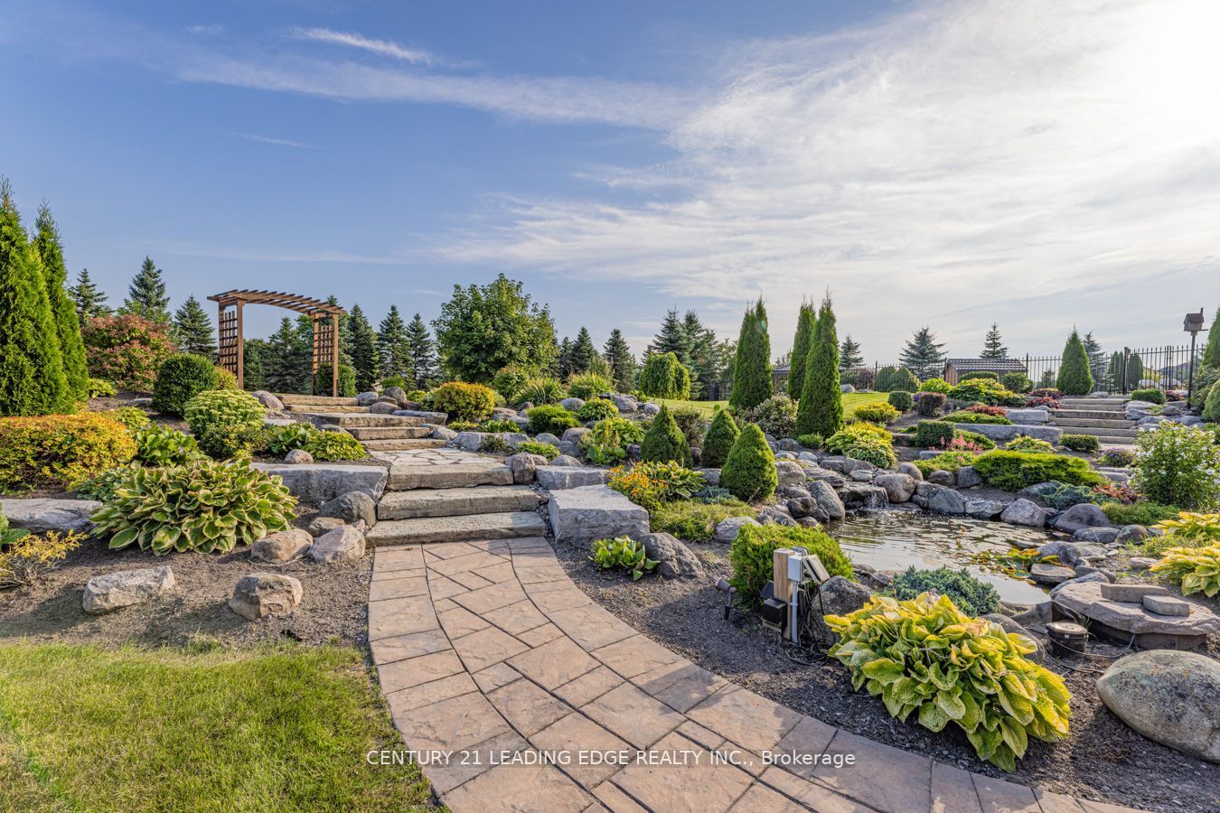 7 Clyde Crt