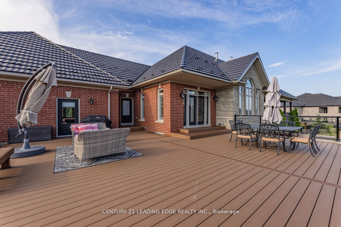 7 Clyde Crt