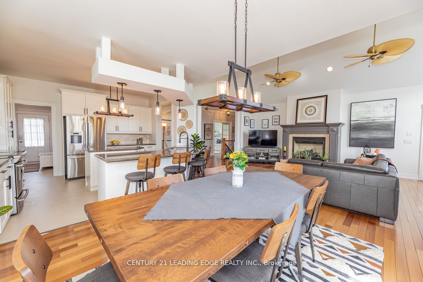7 Clyde Crt