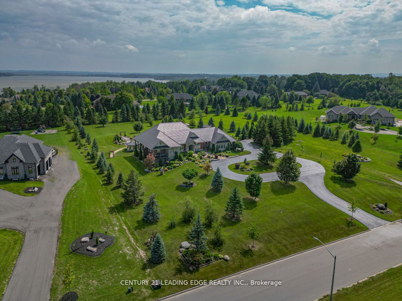 7 Clyde Crt