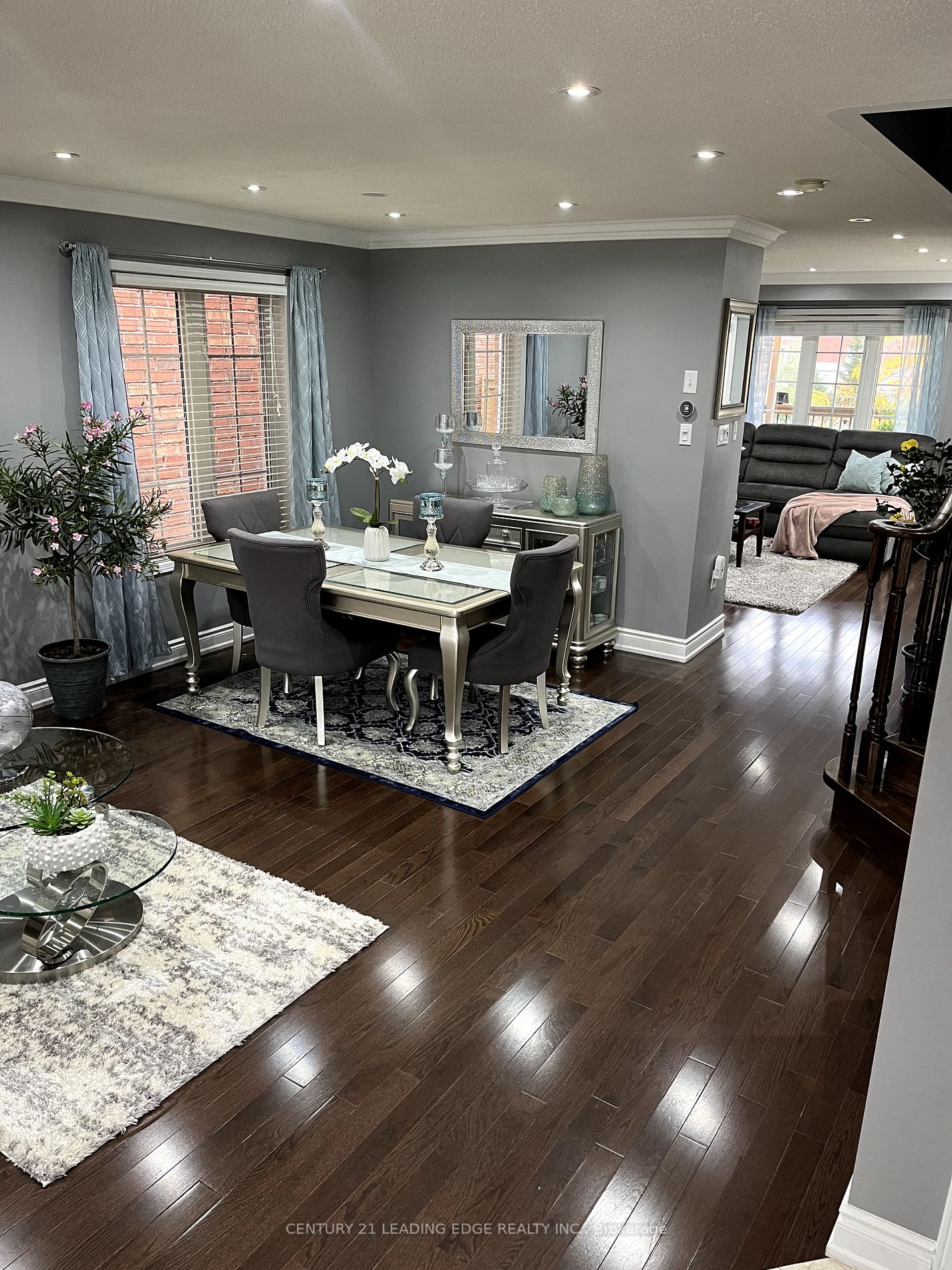 25 HASKELL Avenue