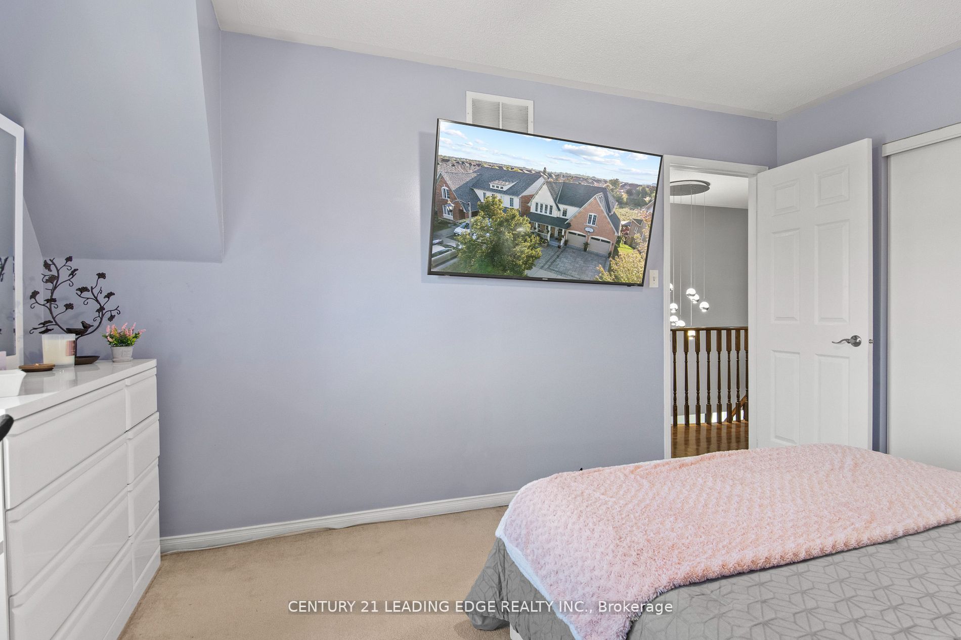 25 HASKELL Avenue