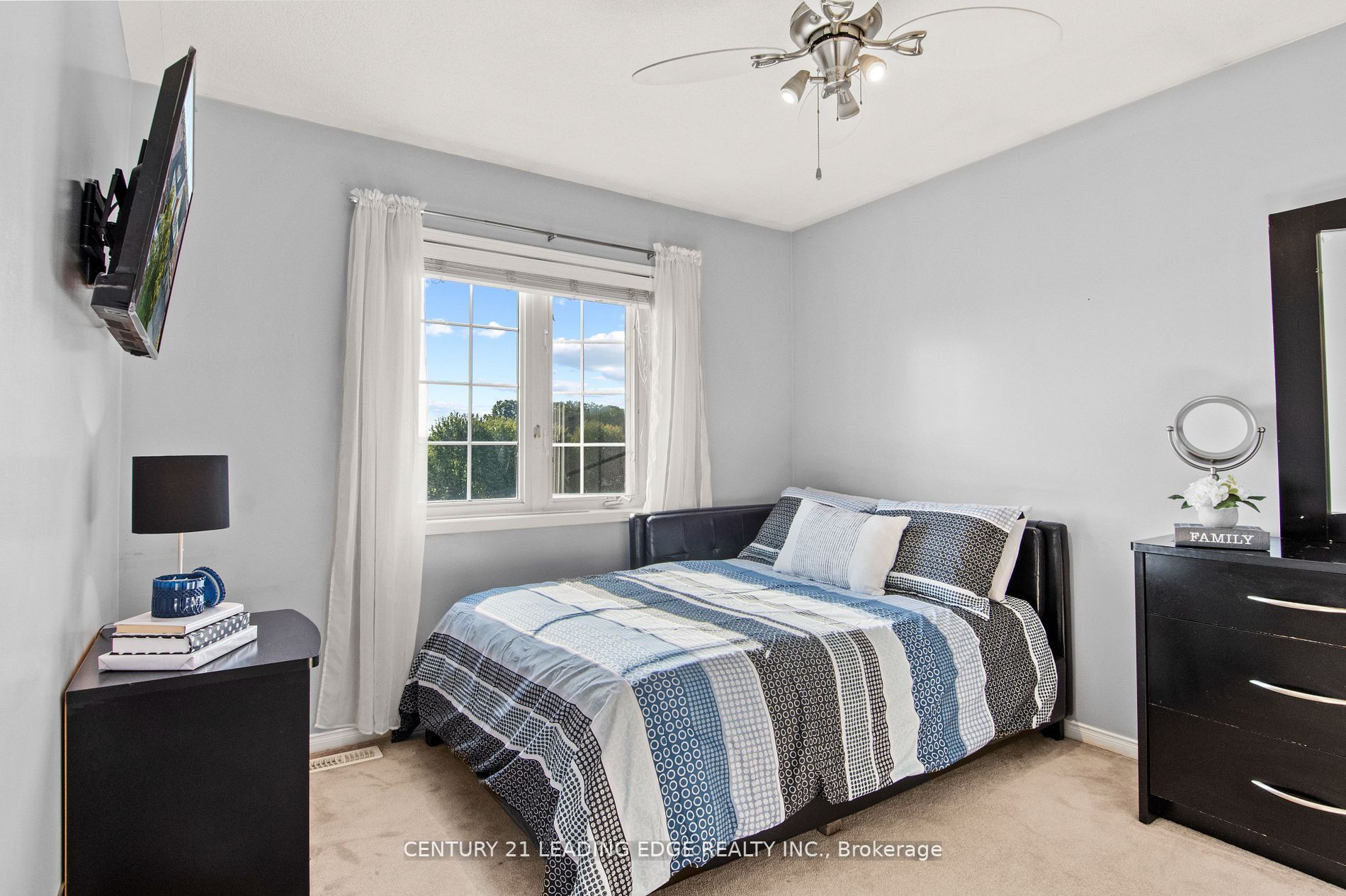 25 HASKELL Avenue