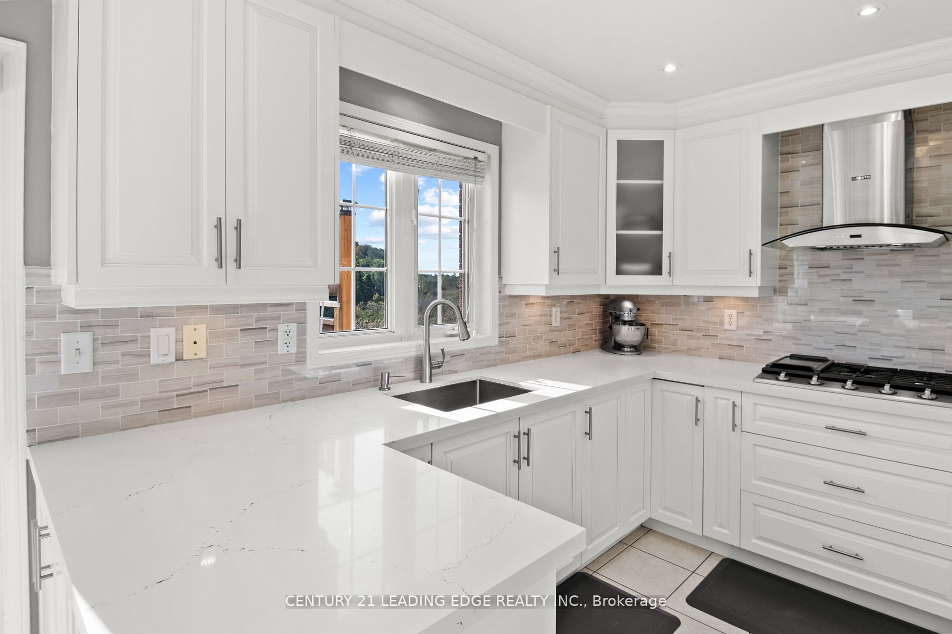 25 HASKELL Avenue