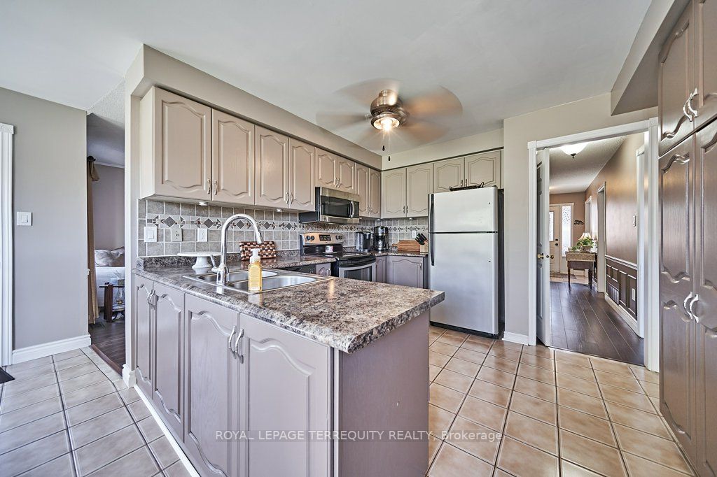 8 Erickson Dr