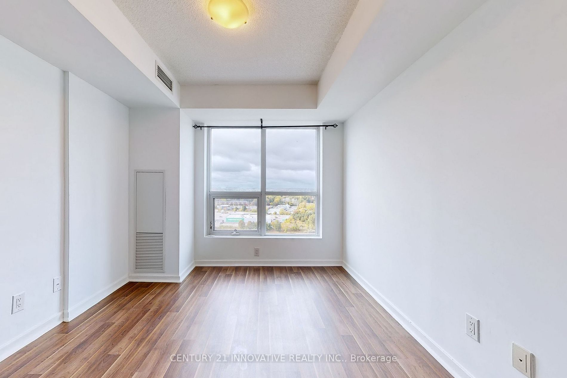 1235 Bayly St, #1308