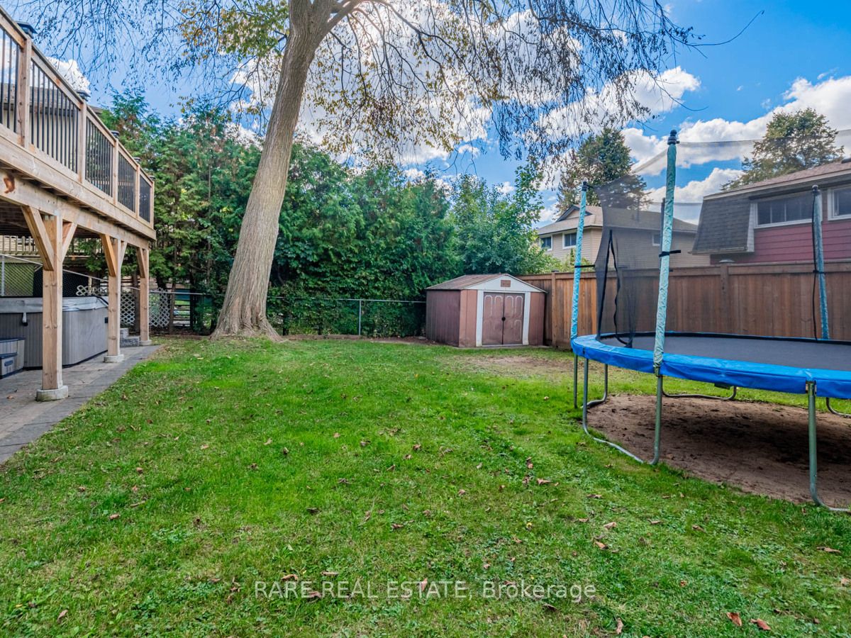 312 Annes St