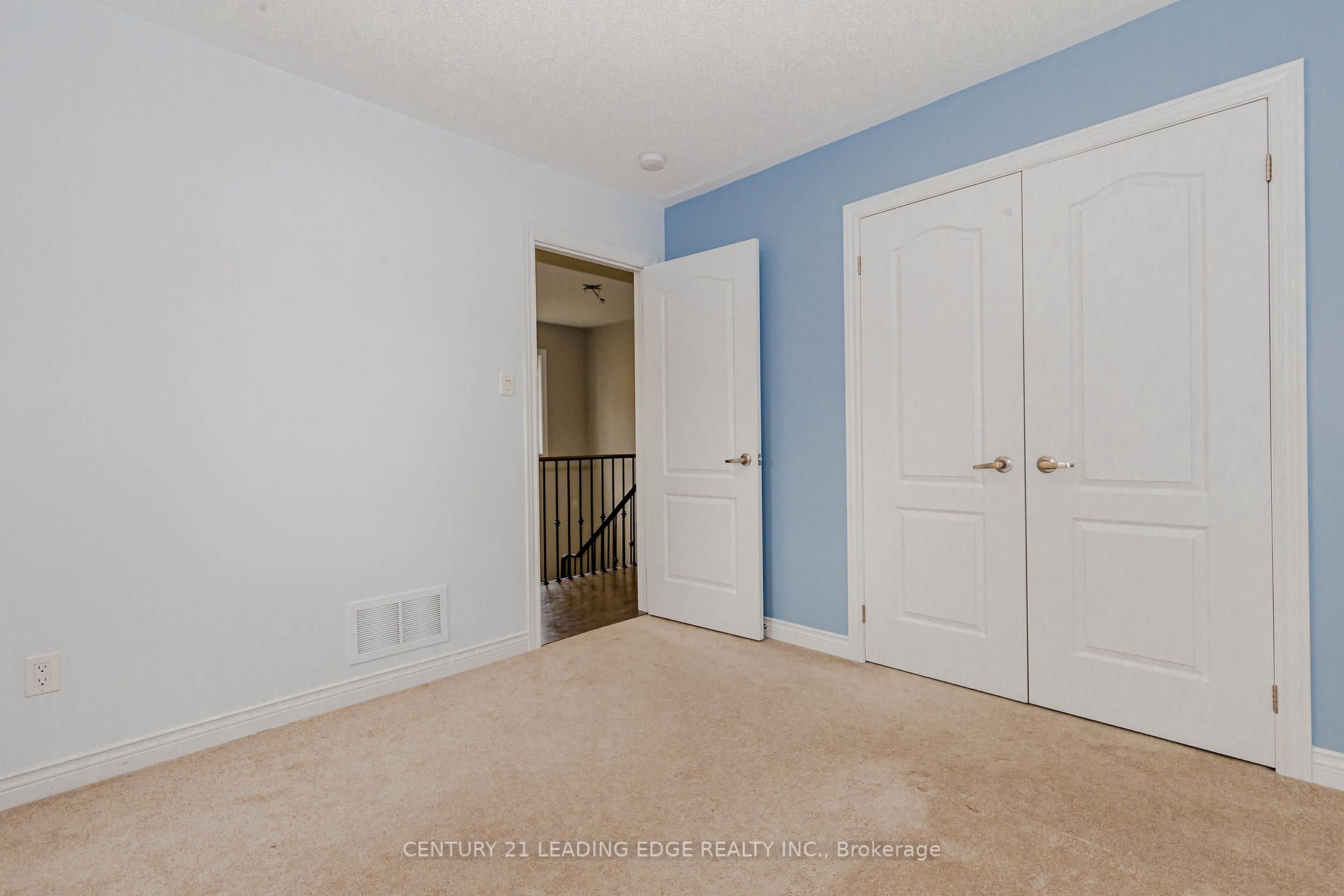 25 Keith-Wright Cres