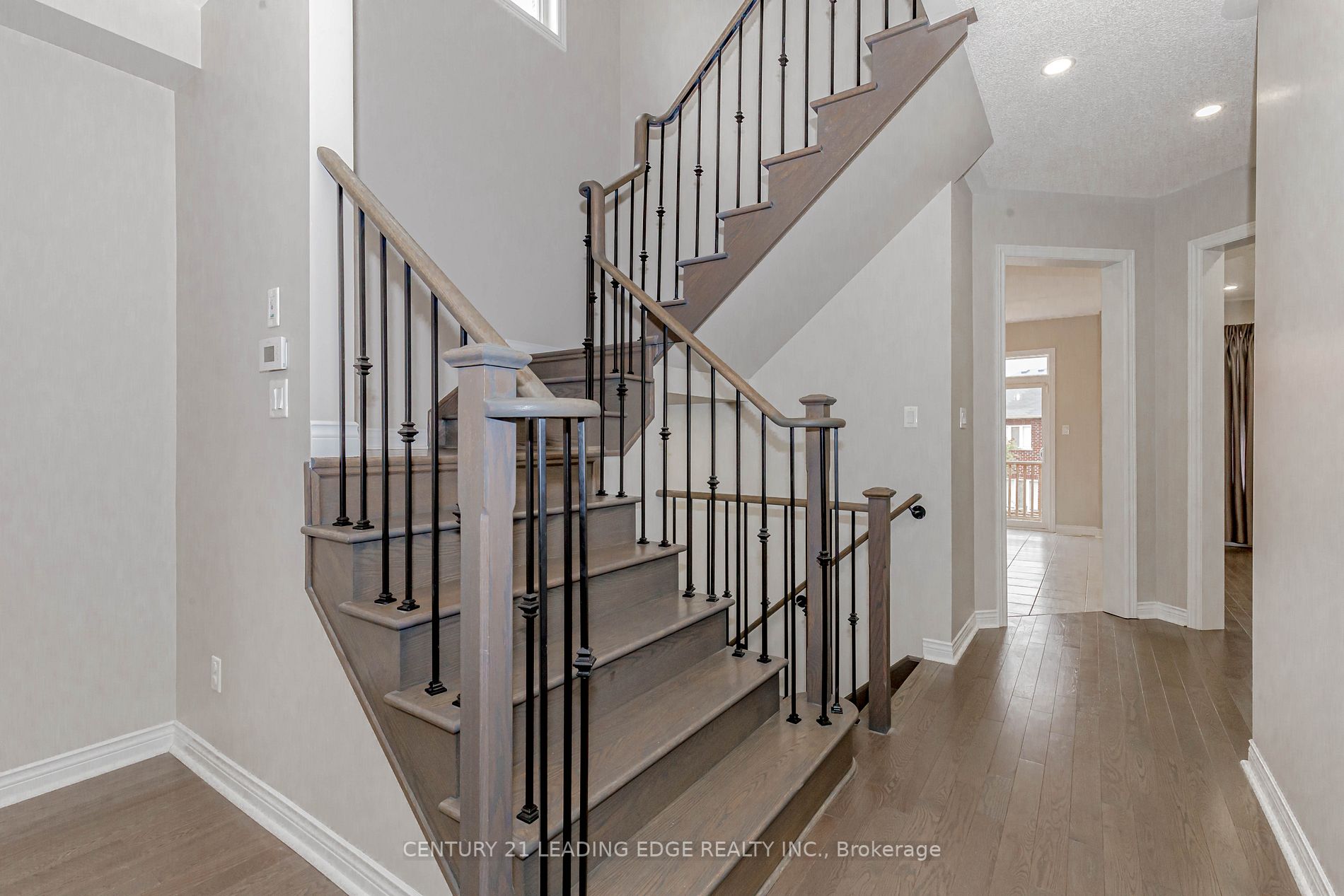 25 Keith-Wright Cres
