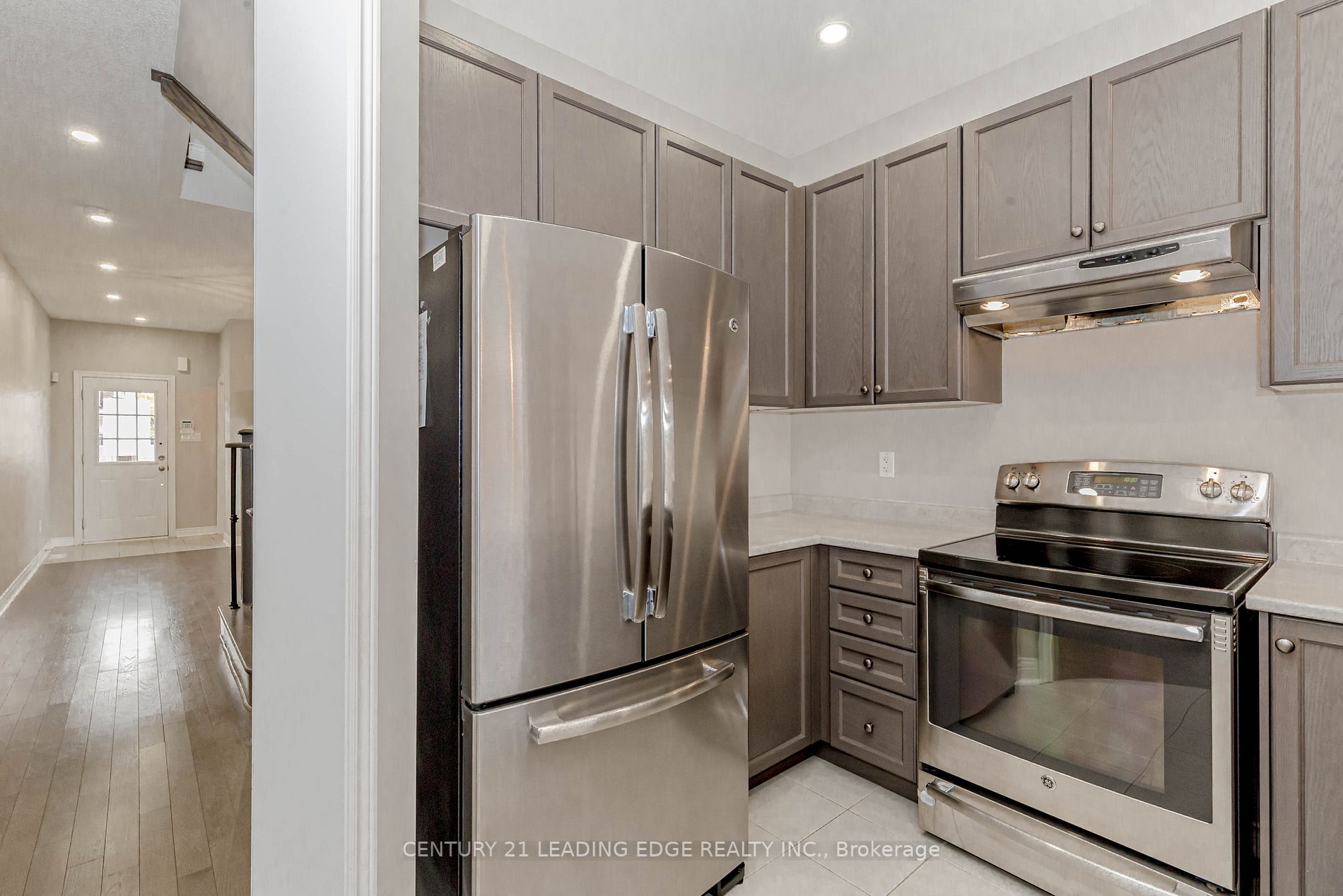 25 Keith-Wright Cres