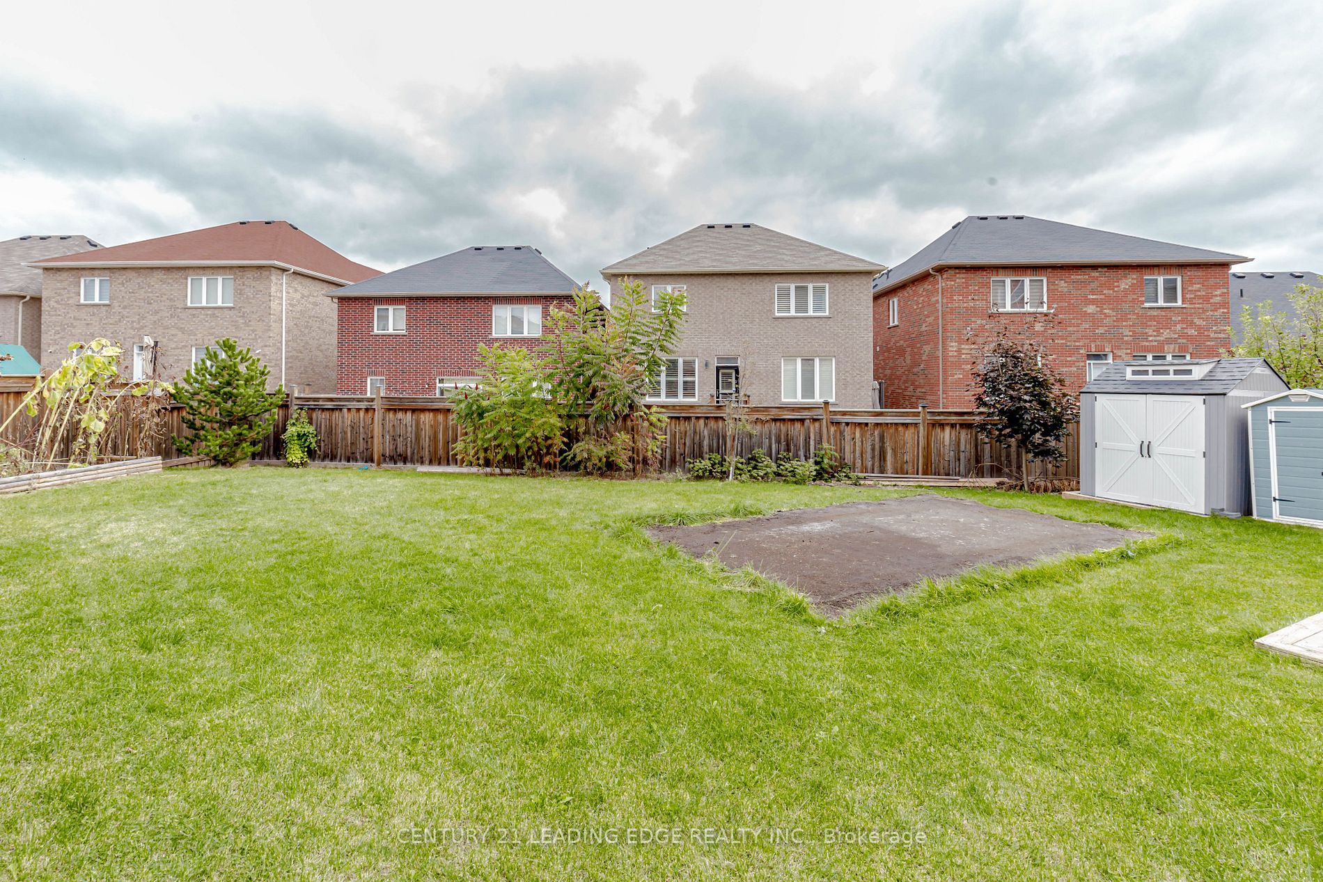 25 Keith-Wright Cres