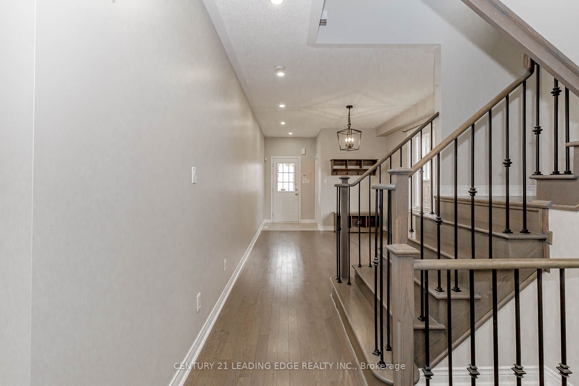 25 Keith-Wright Cres