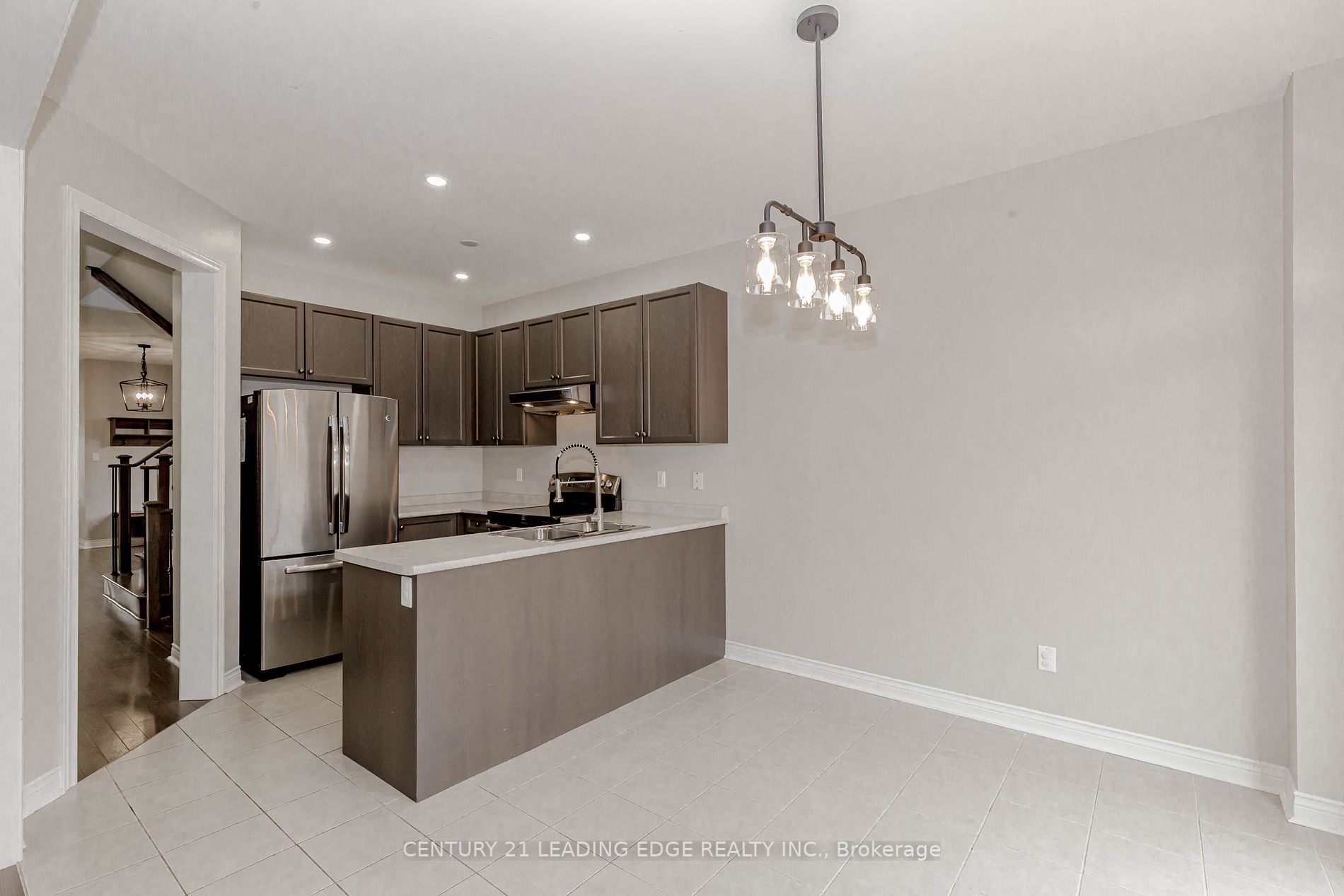 25 Keith-Wright Cres