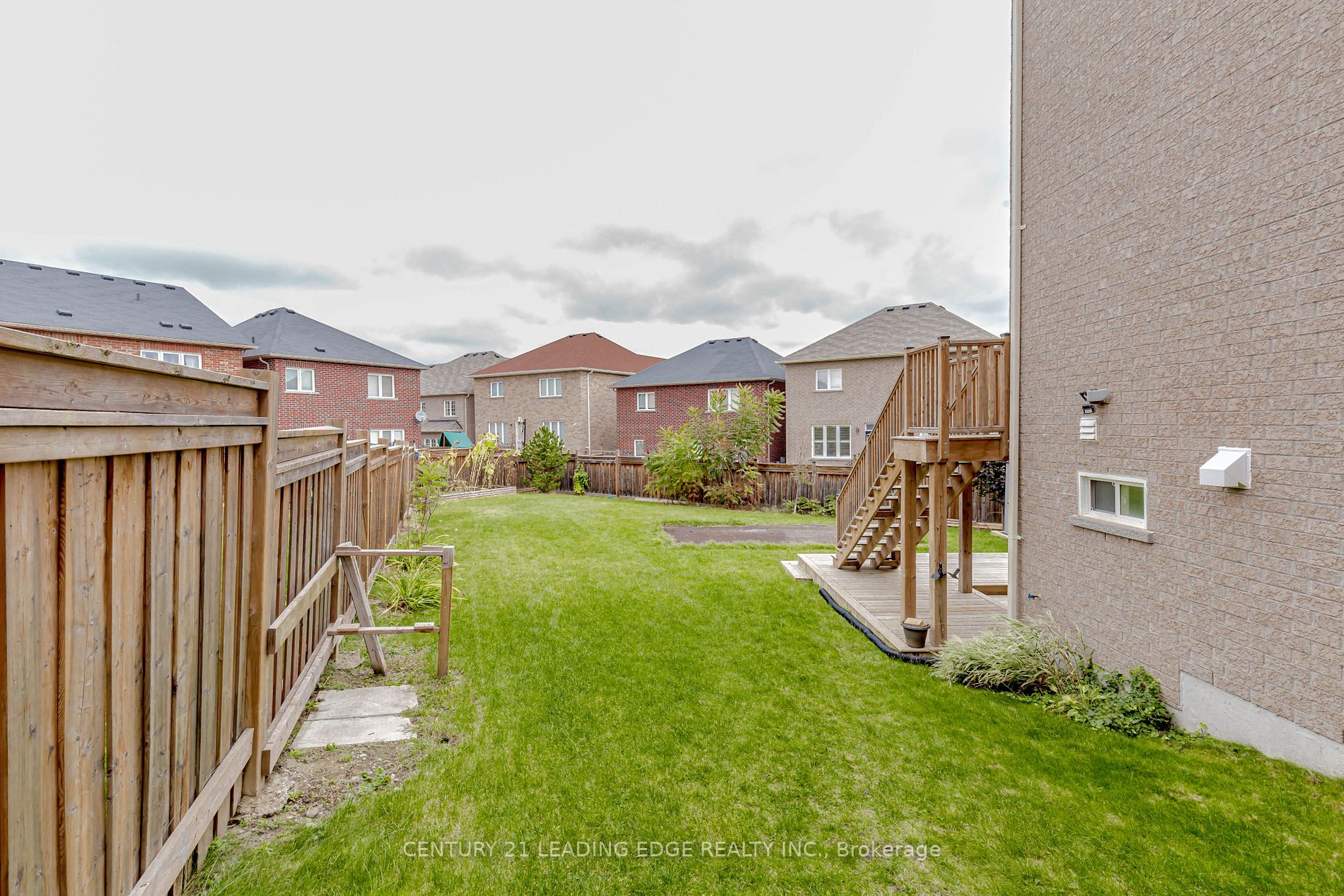 25 Keith-Wright Cres