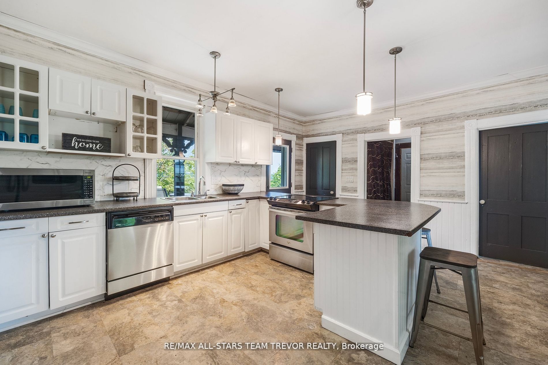 4020 Edgerton Rd