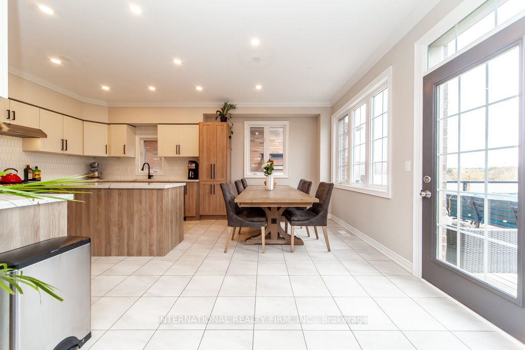 55 Barchard St