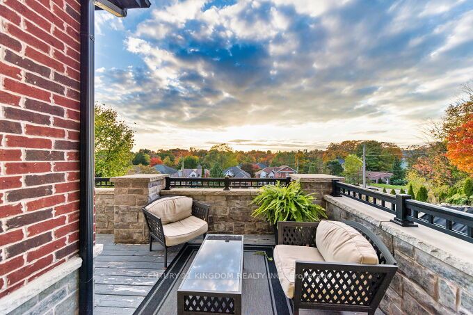 1445 Old Forest Road