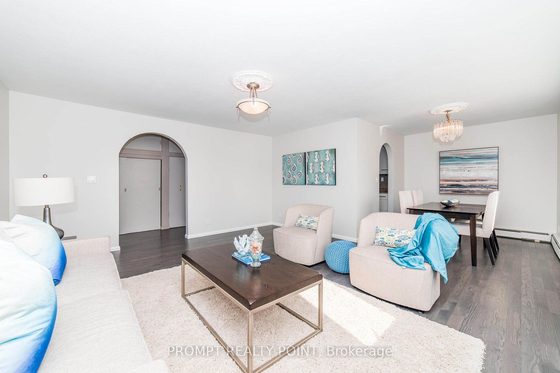 637 Breezy Dr