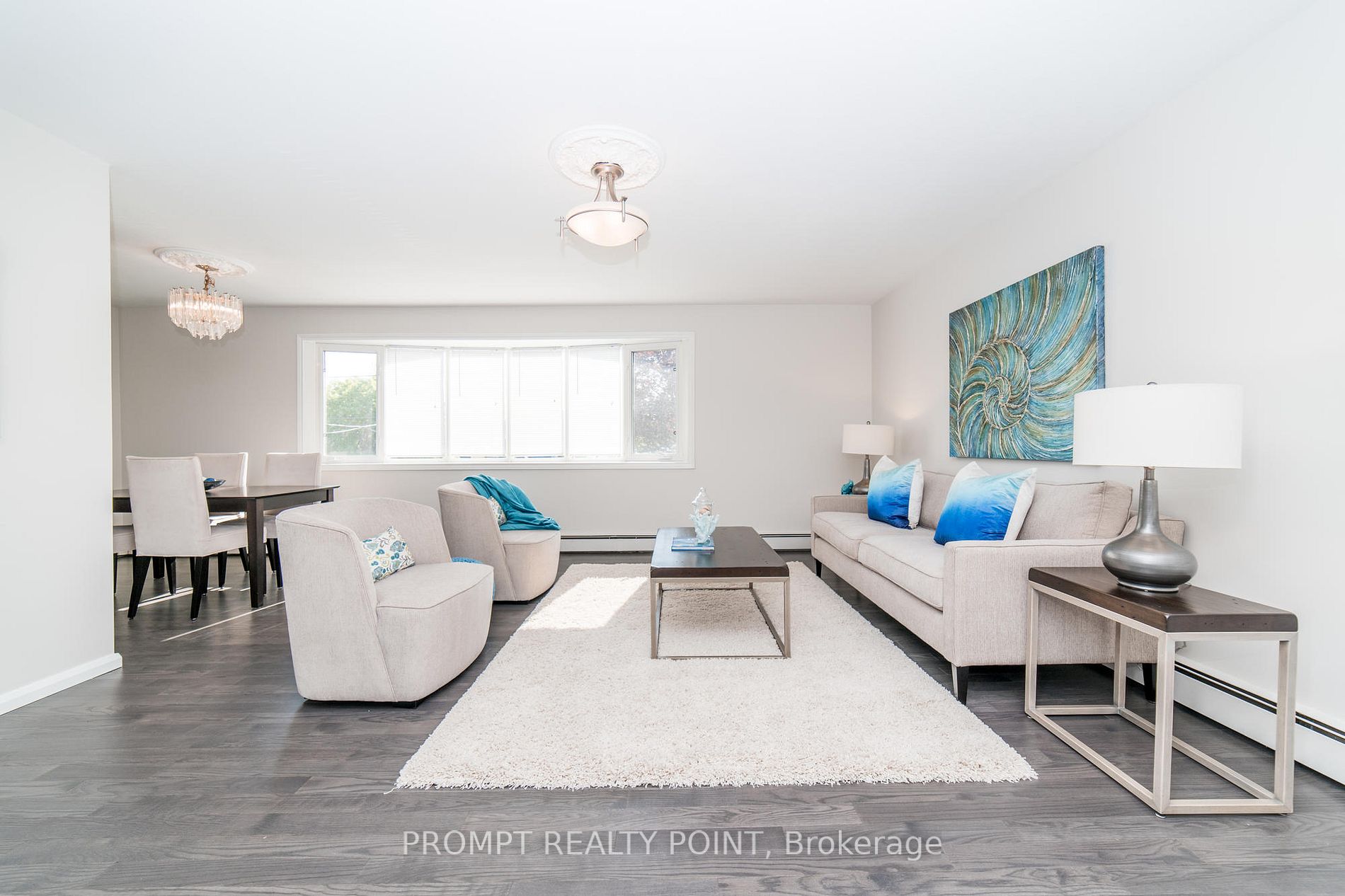637 Breezy Dr