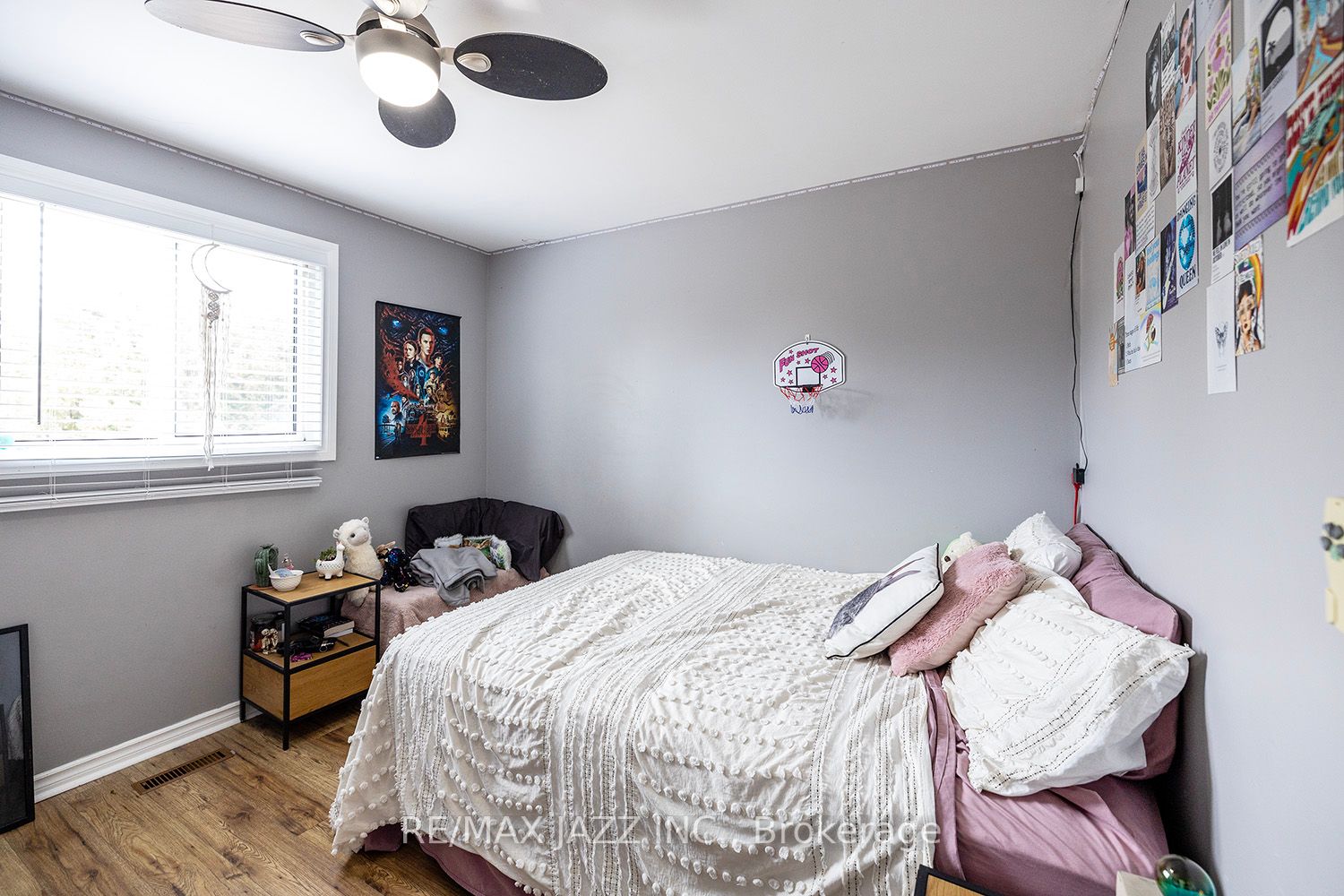 1348 Belair Cres