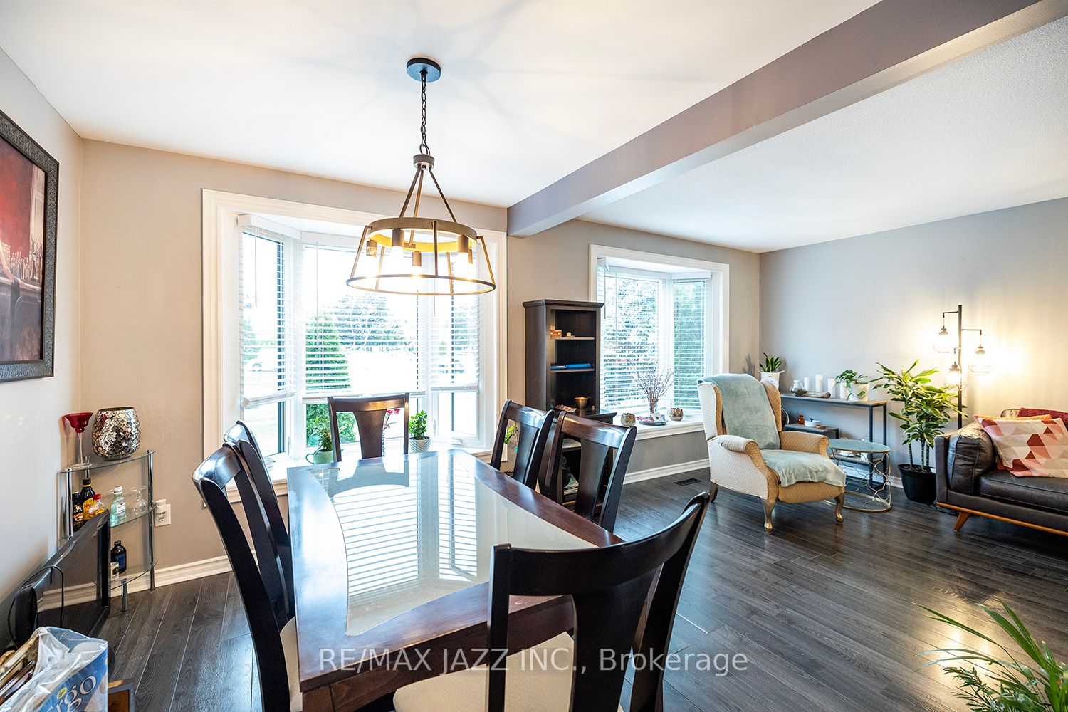 1348 Belair Cres