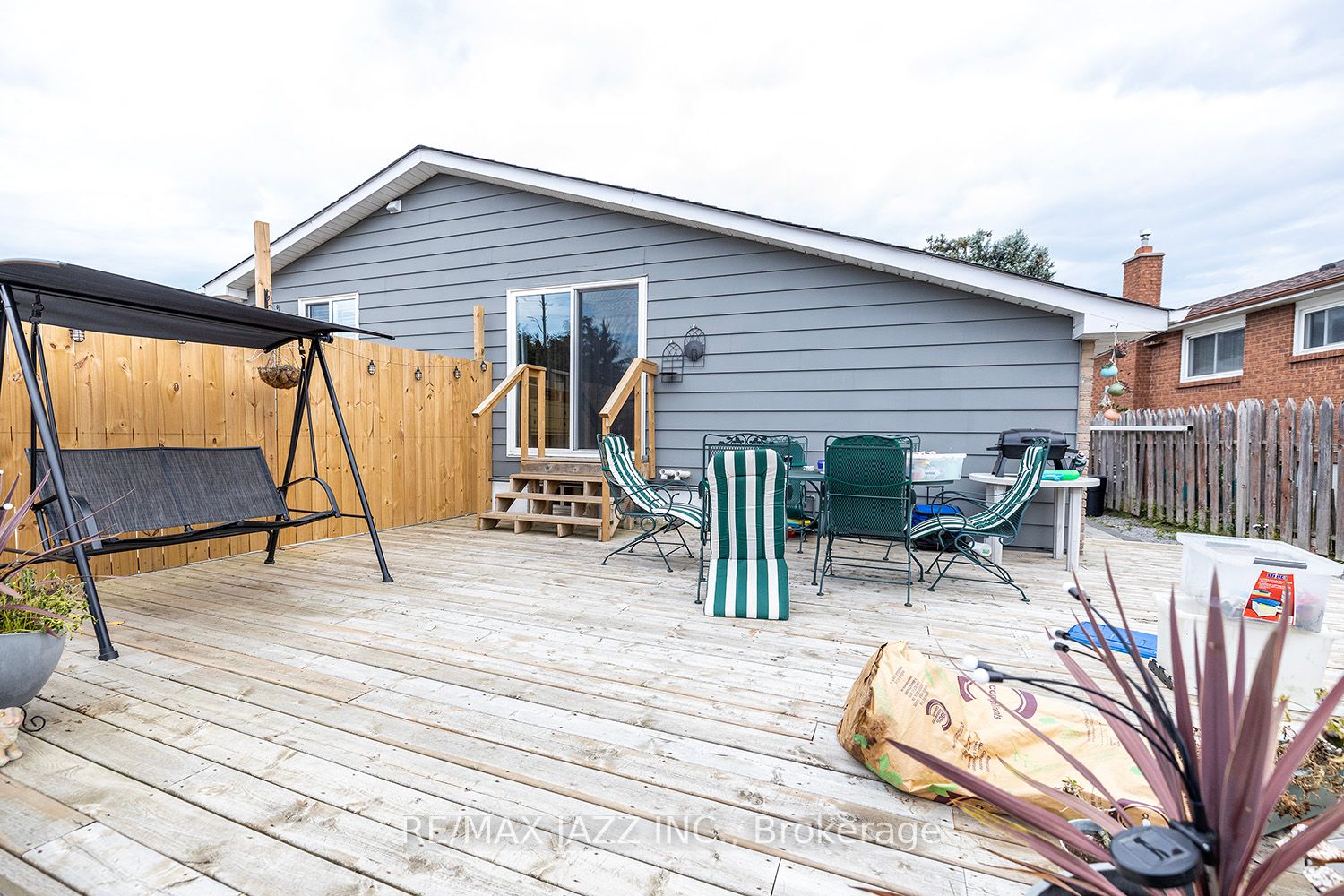 1348 Belair Cres