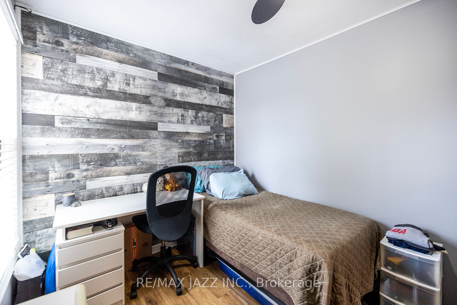 1348 Belair Cres