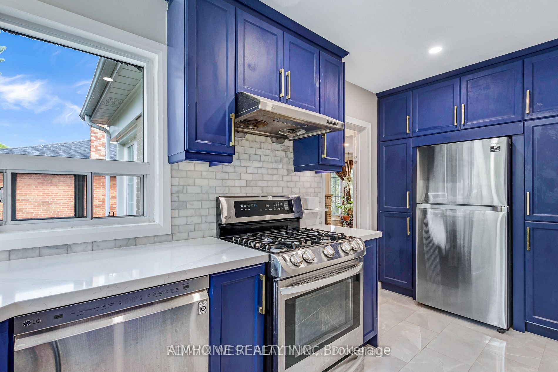 38 Heather Rd, #Main Fl