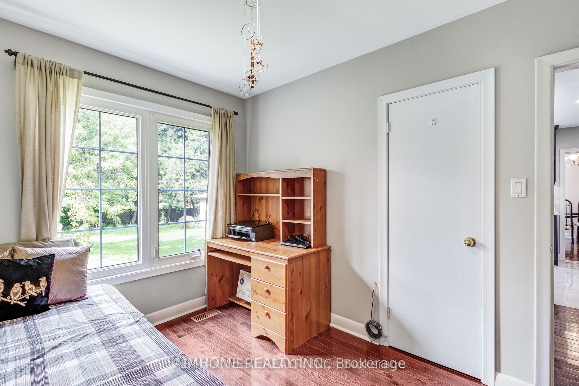 38 Heather Rd, #Main Fl