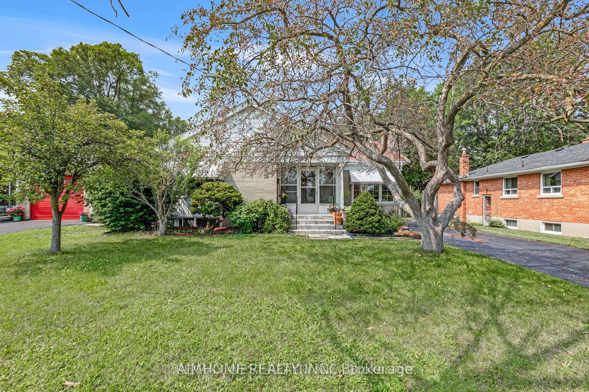 38 Heather Rd, #Main Fl