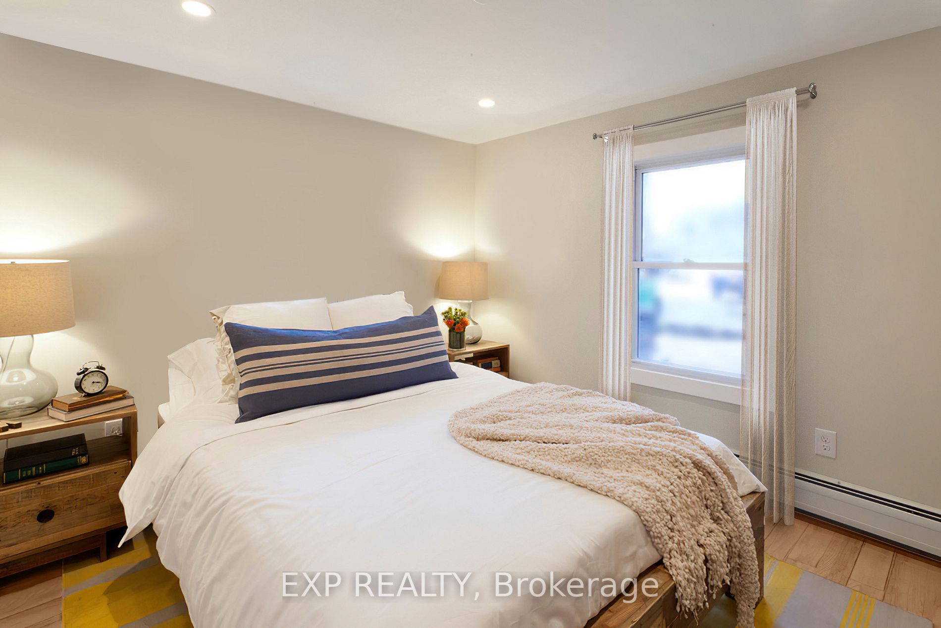 24 Grassmere Crt S