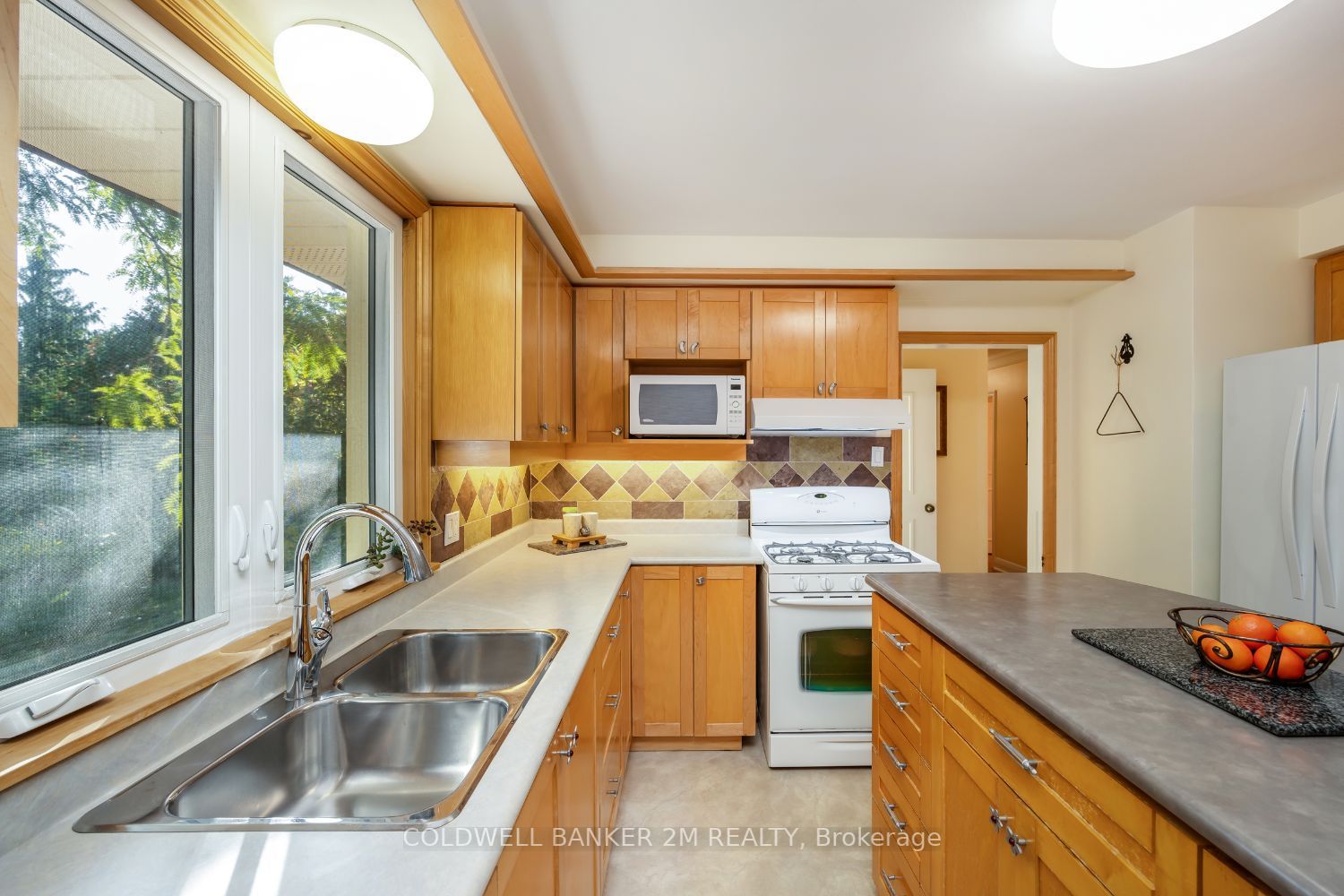 415 Henry St