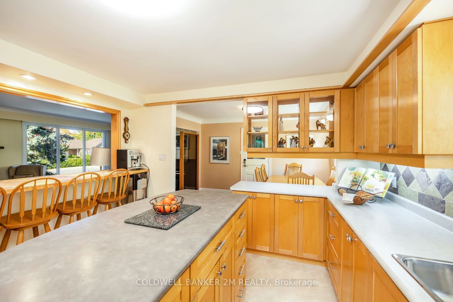 415 Henry St