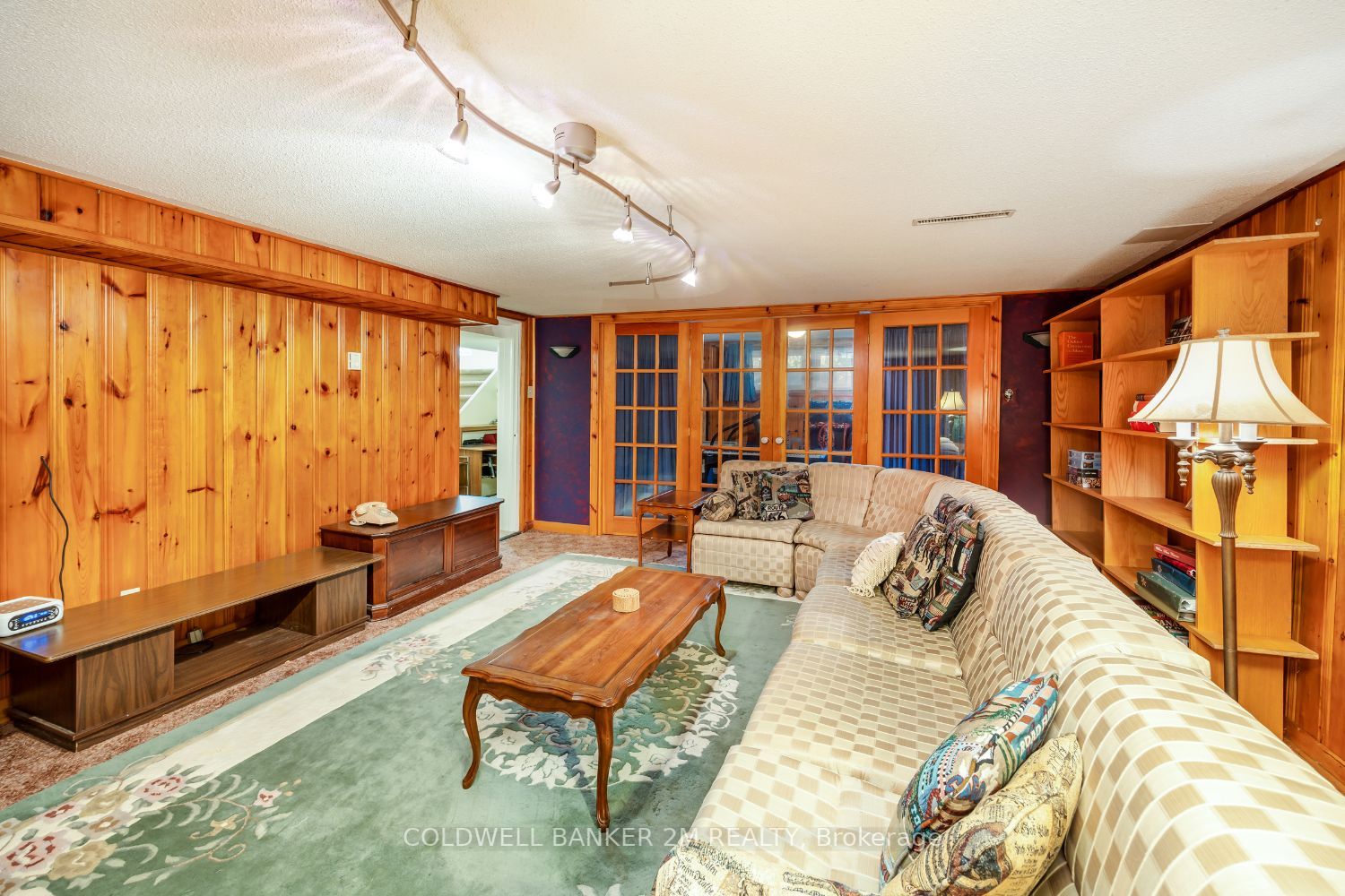 415 Henry St