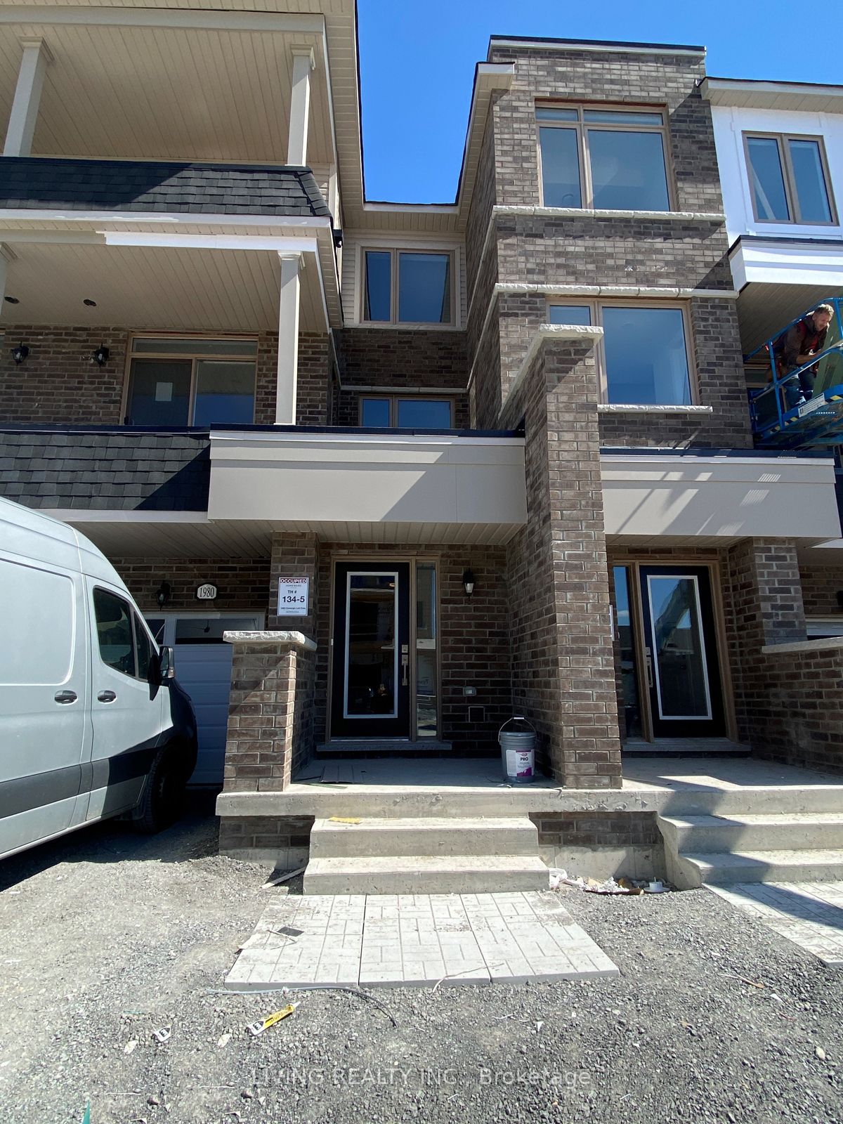 1980 Cameron Lott Cres