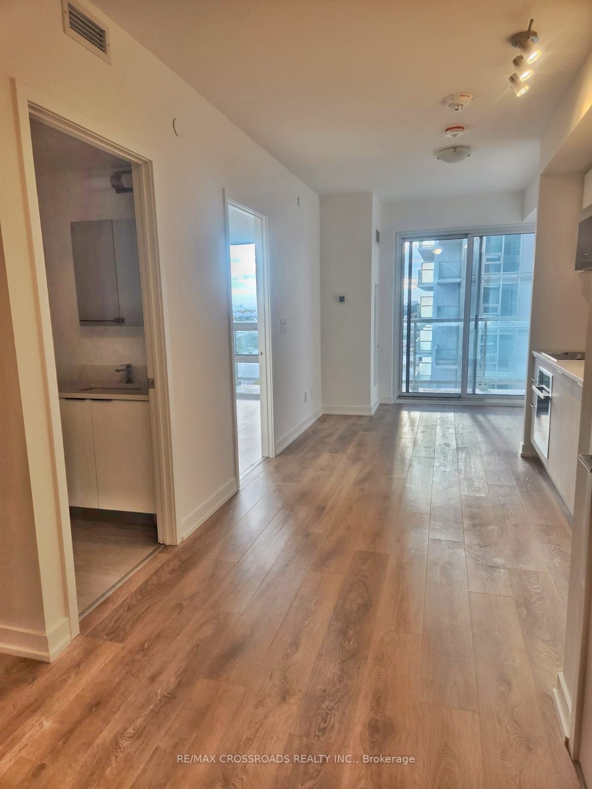 2033 Kennedy Rd, #1201