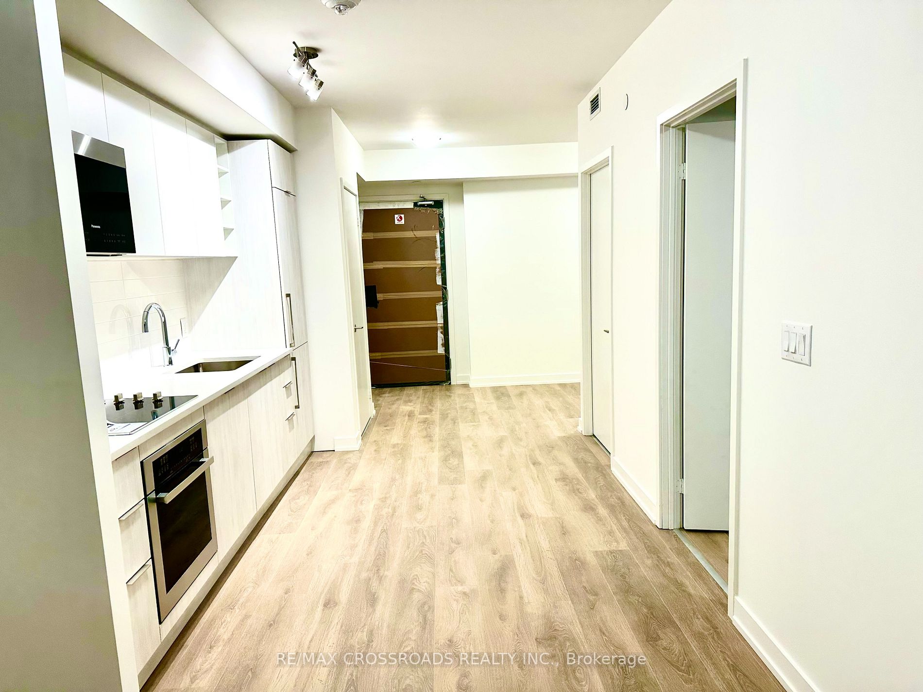 2033 Kennedy Rd, #1201
