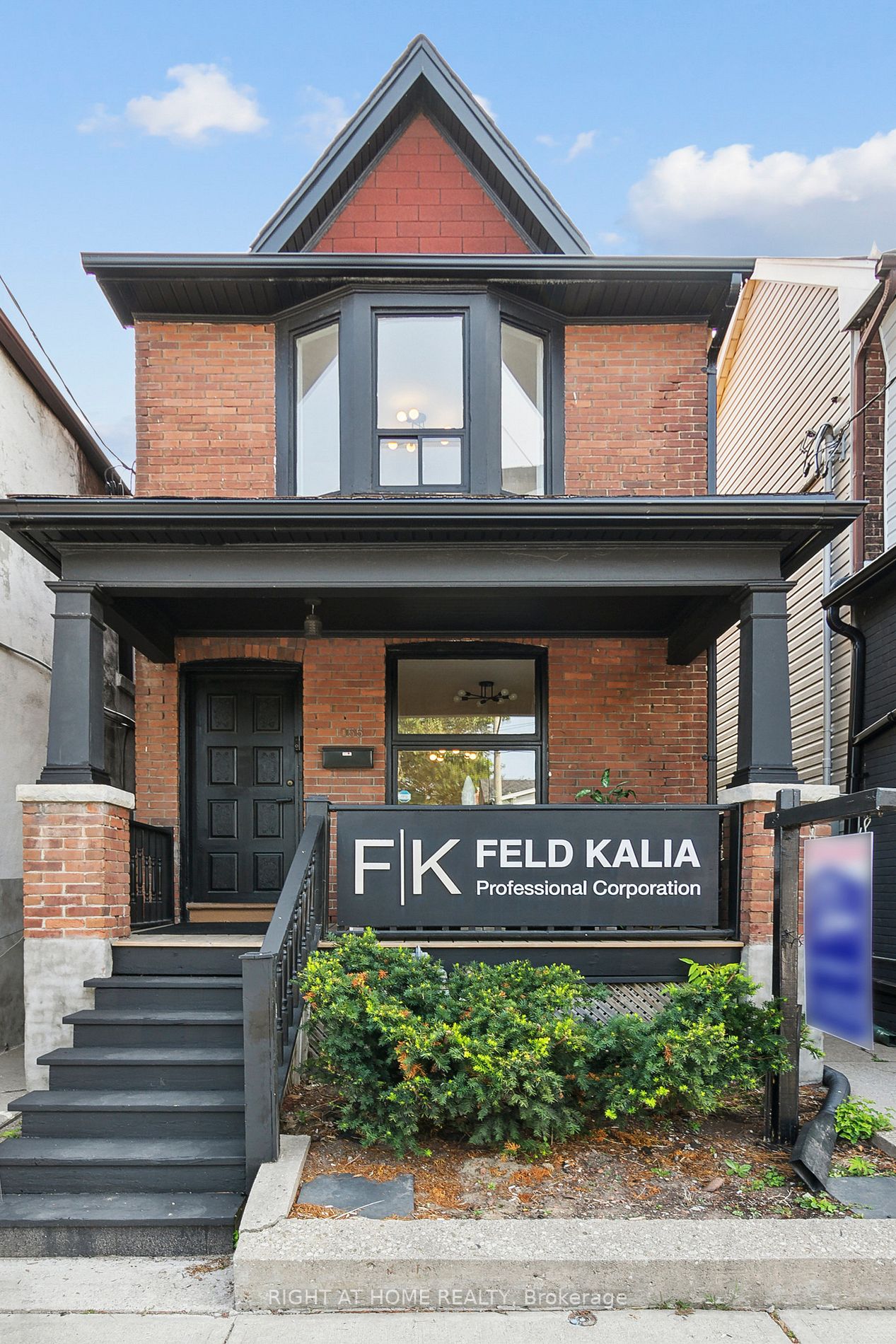 1055 Woodbine Avenue