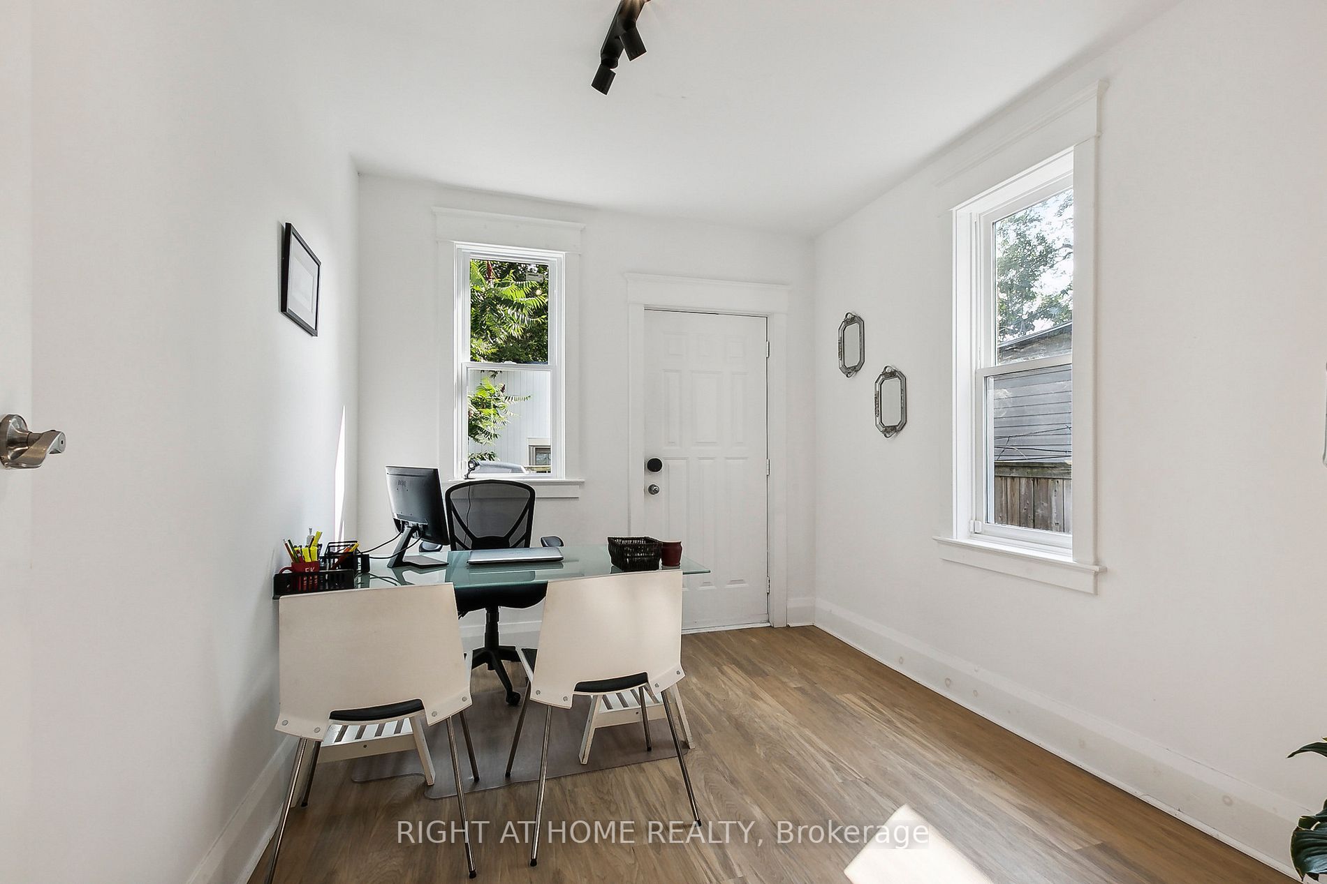 1055 Woodbine Avenue
