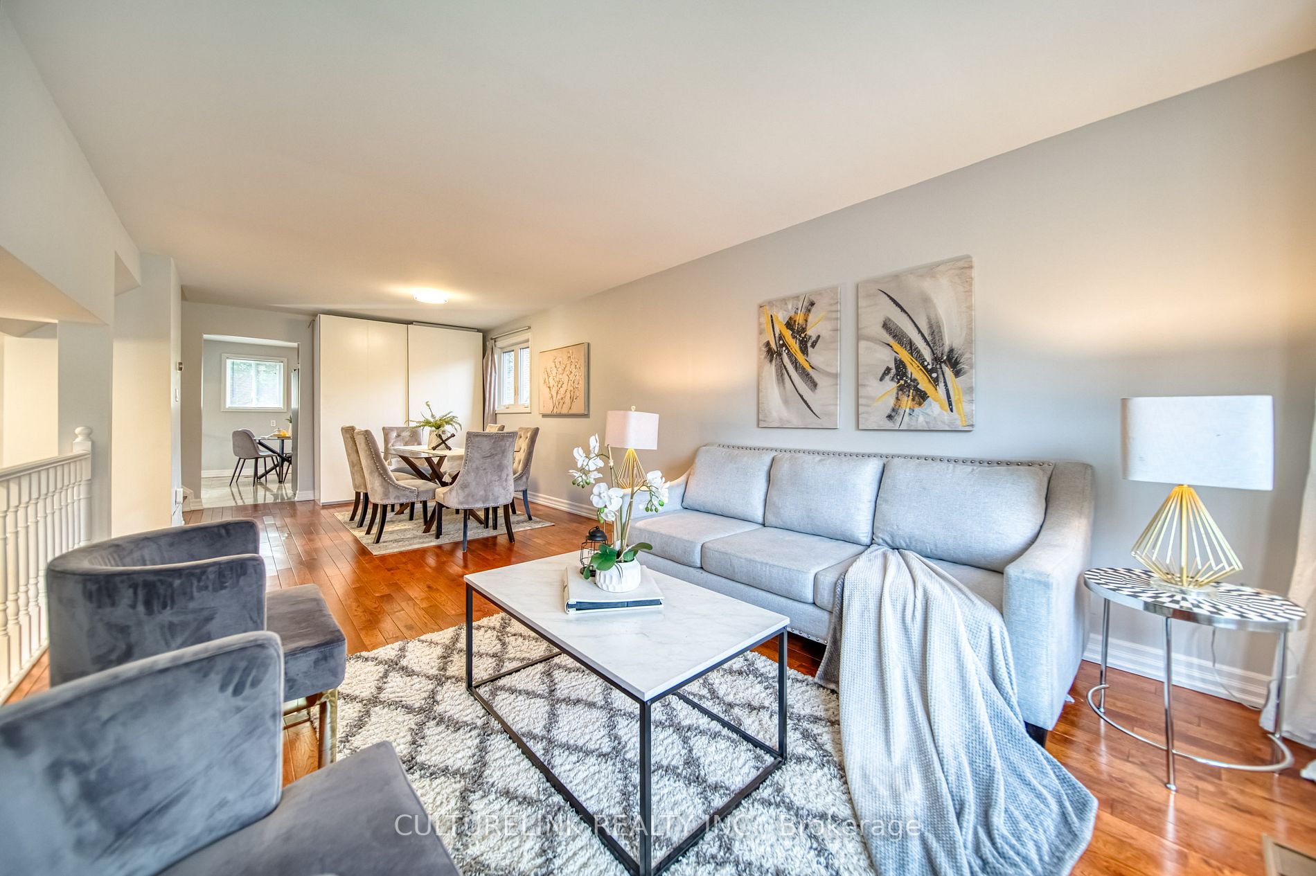 6 Blueberry Dr