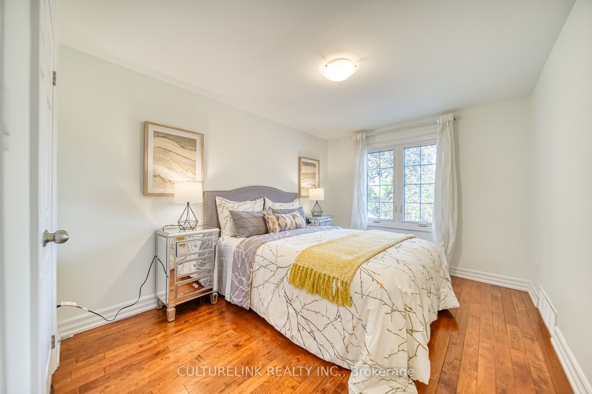 6 Blueberry Dr
