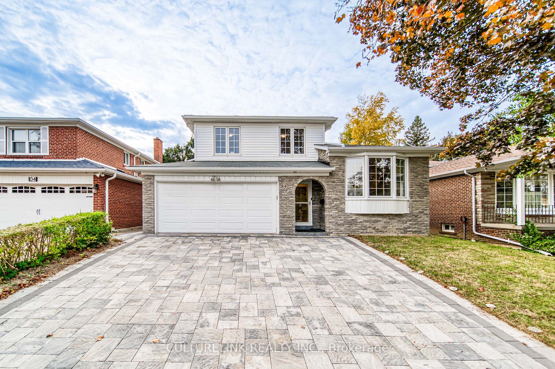 6 Blueberry Dr