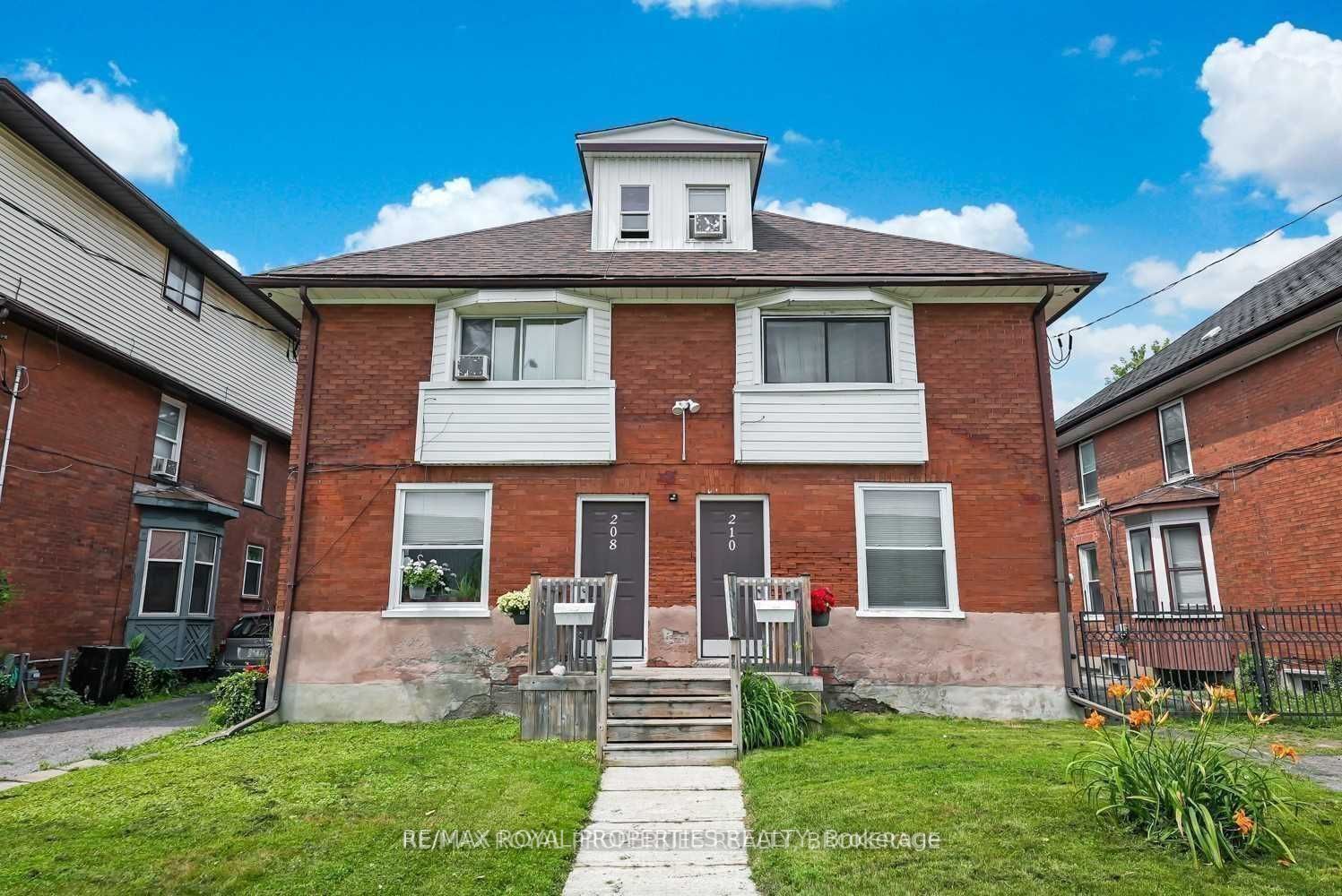 208-216 Division St