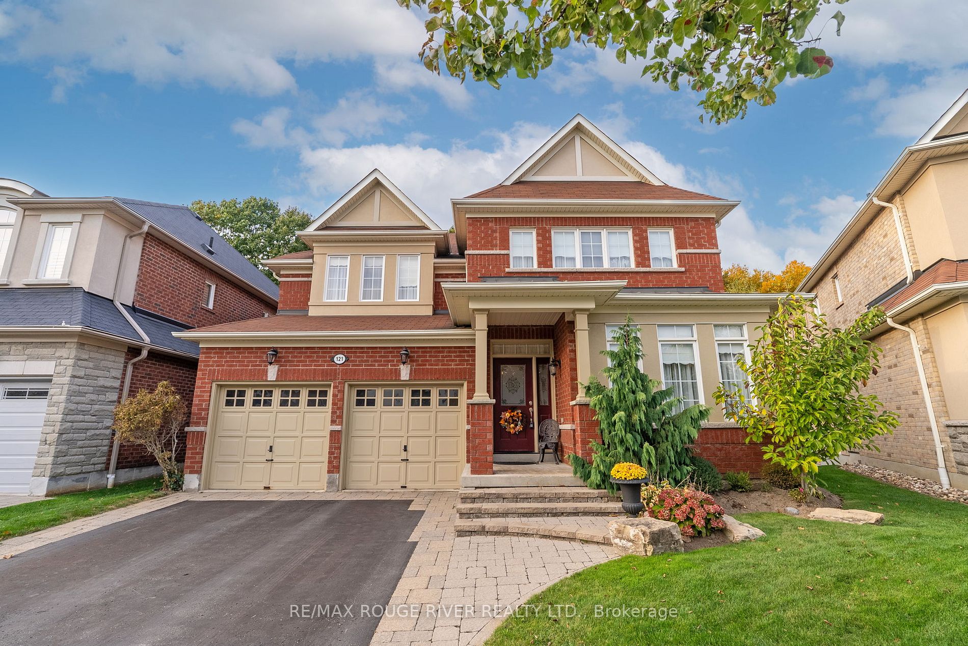 121 Rivers Edge Place