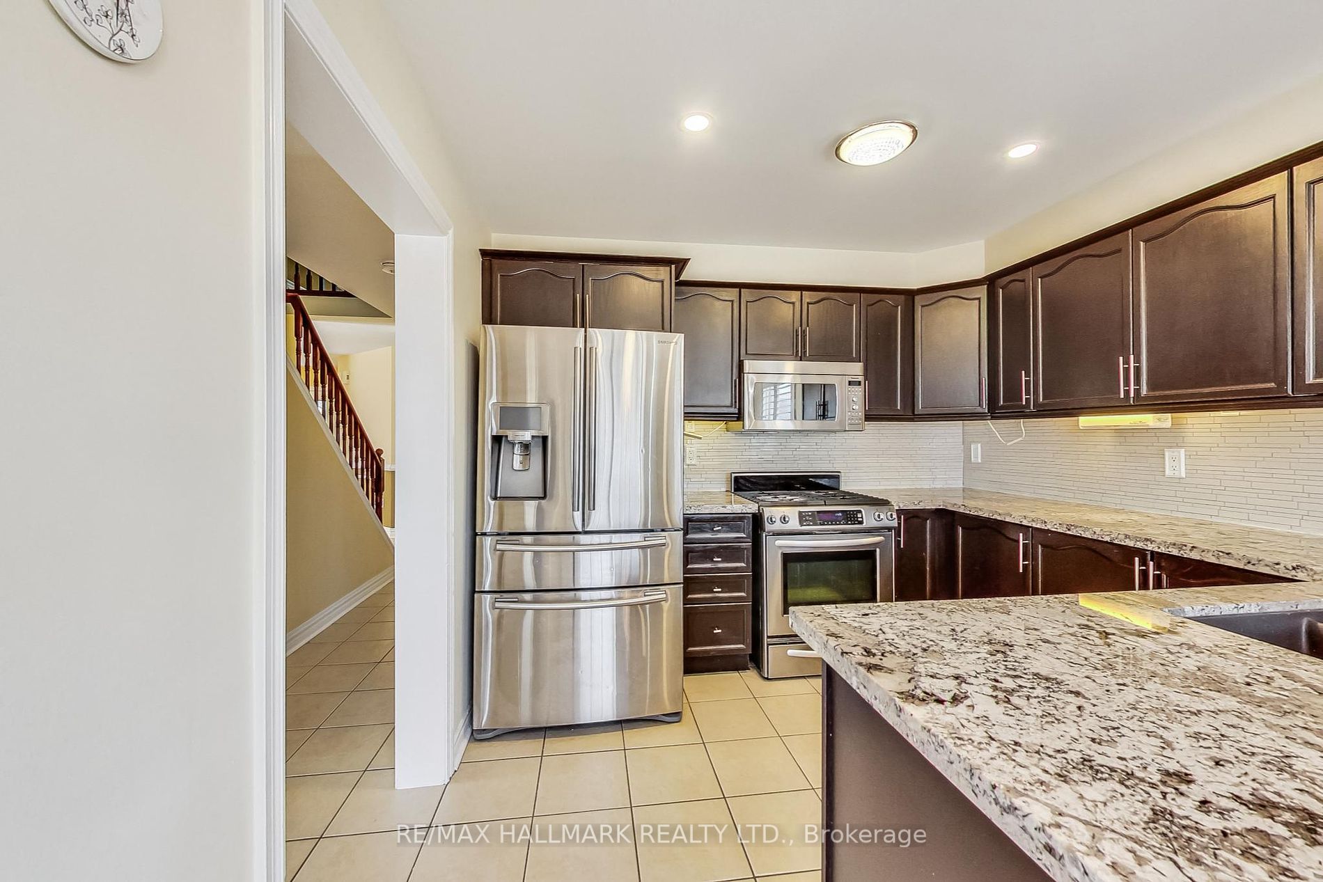 196 Millburn Dr