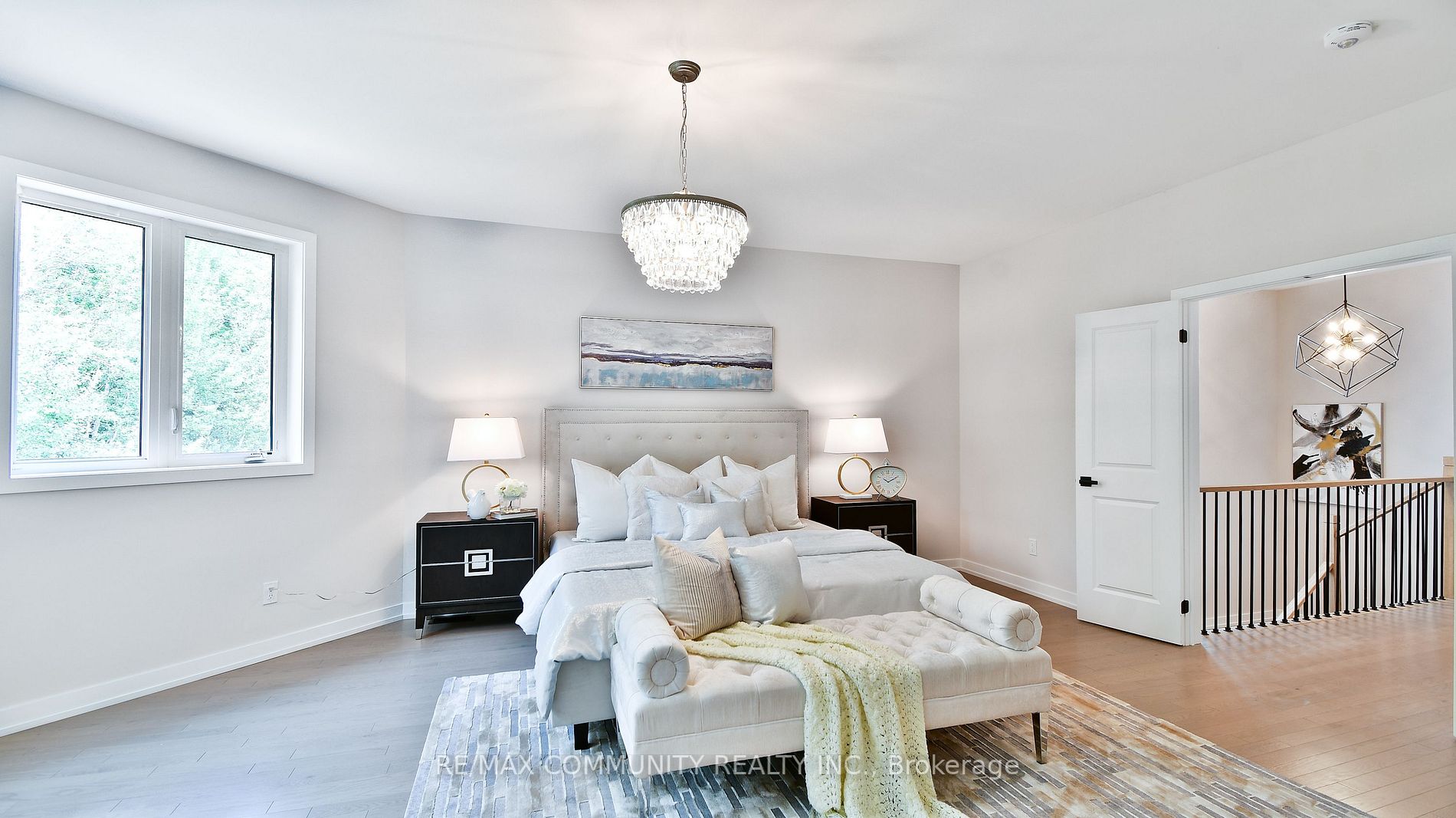 400 Finch Avenue E, #5